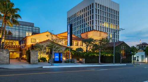 Geffen Playhouse exterior photo.